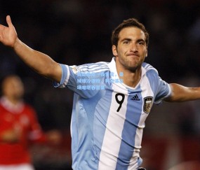 壹号娱乐官方_英超格局一夜生变，曼城爆冷溃败，利物浦主场难堪吞苦果